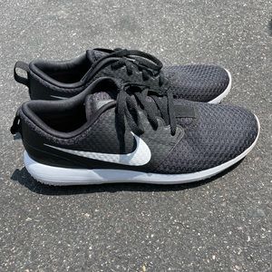 Women’s Nike Roshe golf shoes